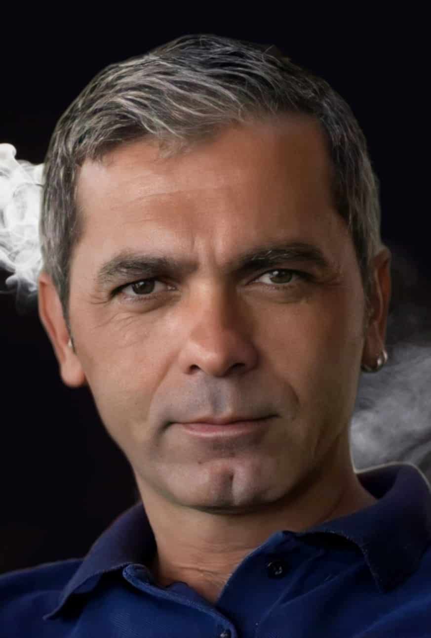 CEM KÜÇÜKANDAÇ